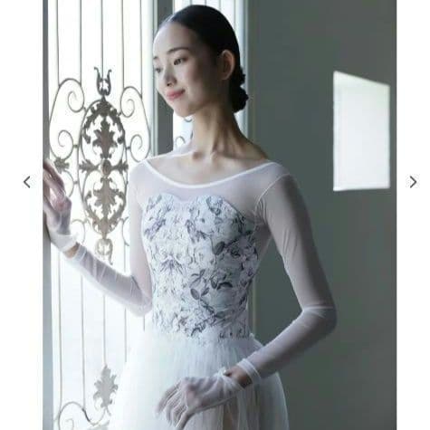 【新品】unoa ウノア　レオタード　Ｌサイズ　猫柄