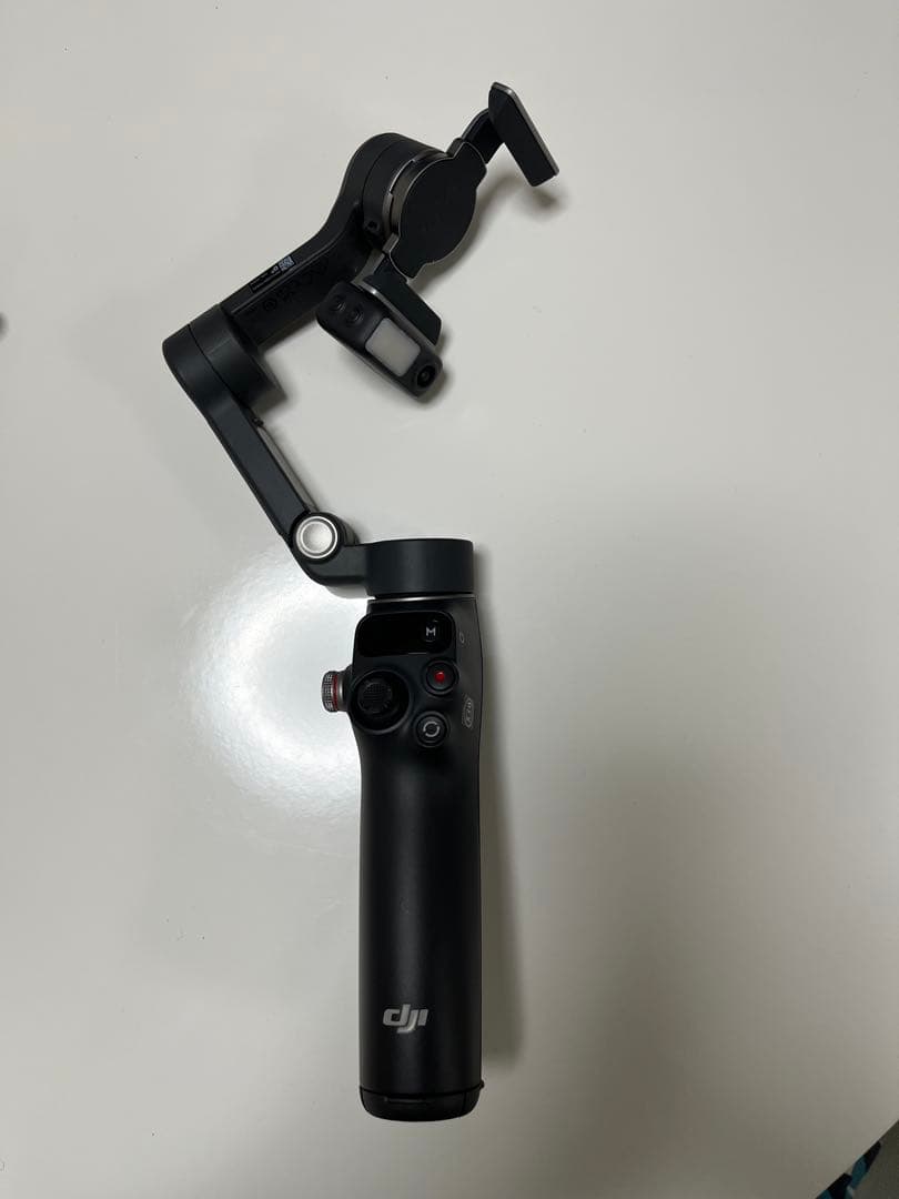 DJI Osmo Mobile 8 スマートフォンスタビライザー