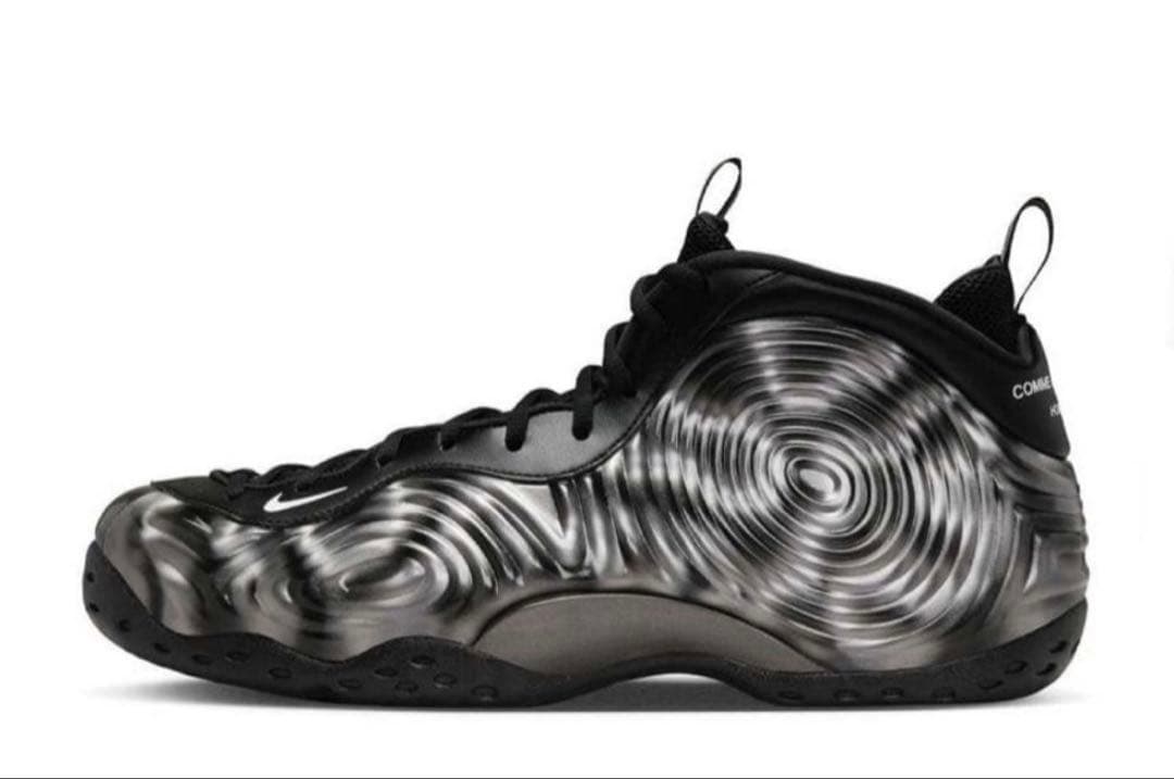 COMME des GARÇONS Nike Foamposite One