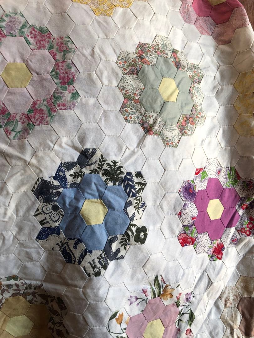 パッチワーク、ベットカバー、ヘキサゴン、キルトトップ