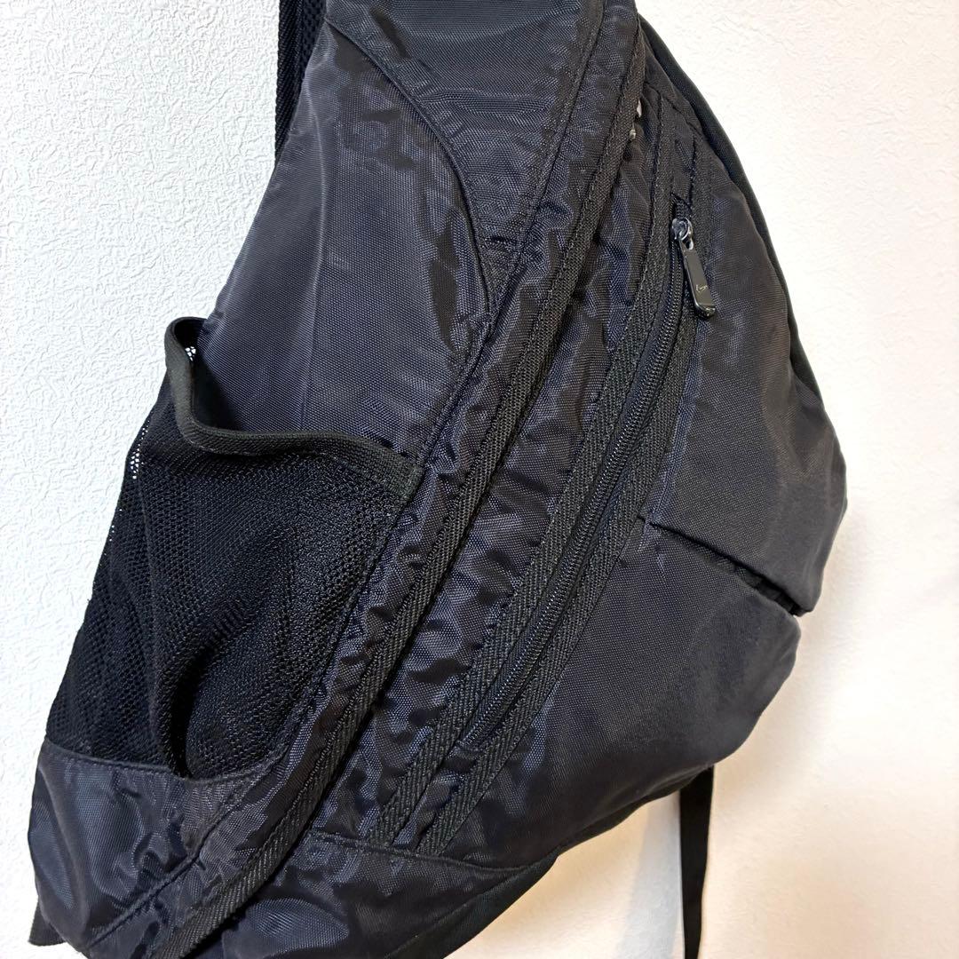 【美品】【レア】【y2k】old nike✴︎ワンショルダーバッグ　ブラック　黒