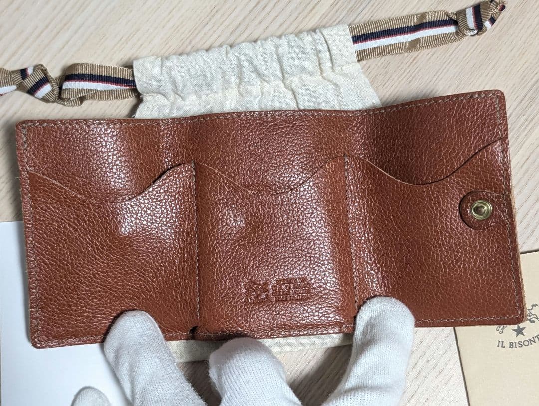 美品　ILBISONTE　イルビゾンテ　三つ折り財布