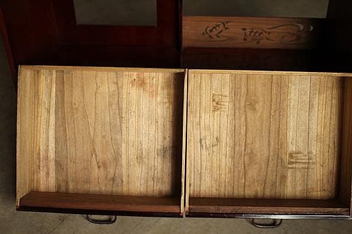 古い木製の茶棚　茶箪笥　食器棚　収納棚　タンス　収納　古家具　古民家　時代家具