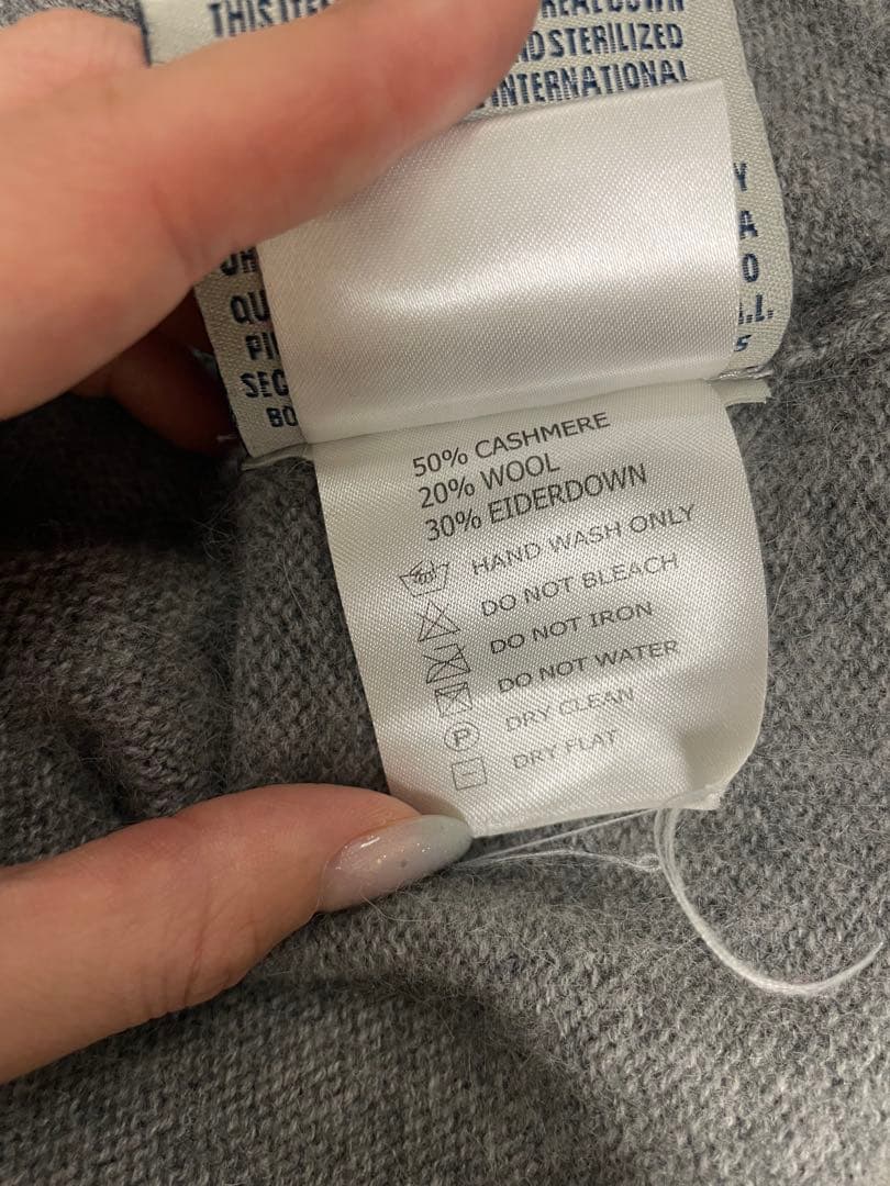 モンクレール　ニットダウン