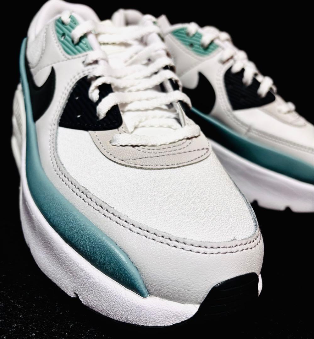 ■新品24.0cm■ナイキ エア マックス90 LV8 ホワイト/グリーン系厚底