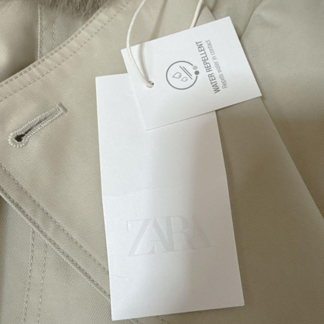 ✨新品未使用✨ZARA ベージュ ショートトレンチコート ファー付き