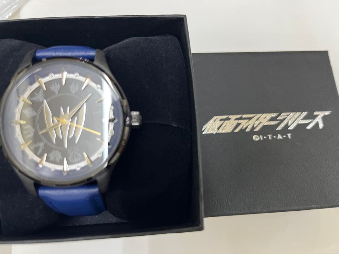 プレミアムバンダイ 仮面ライダー龍騎 ナイトモデル 腕時計