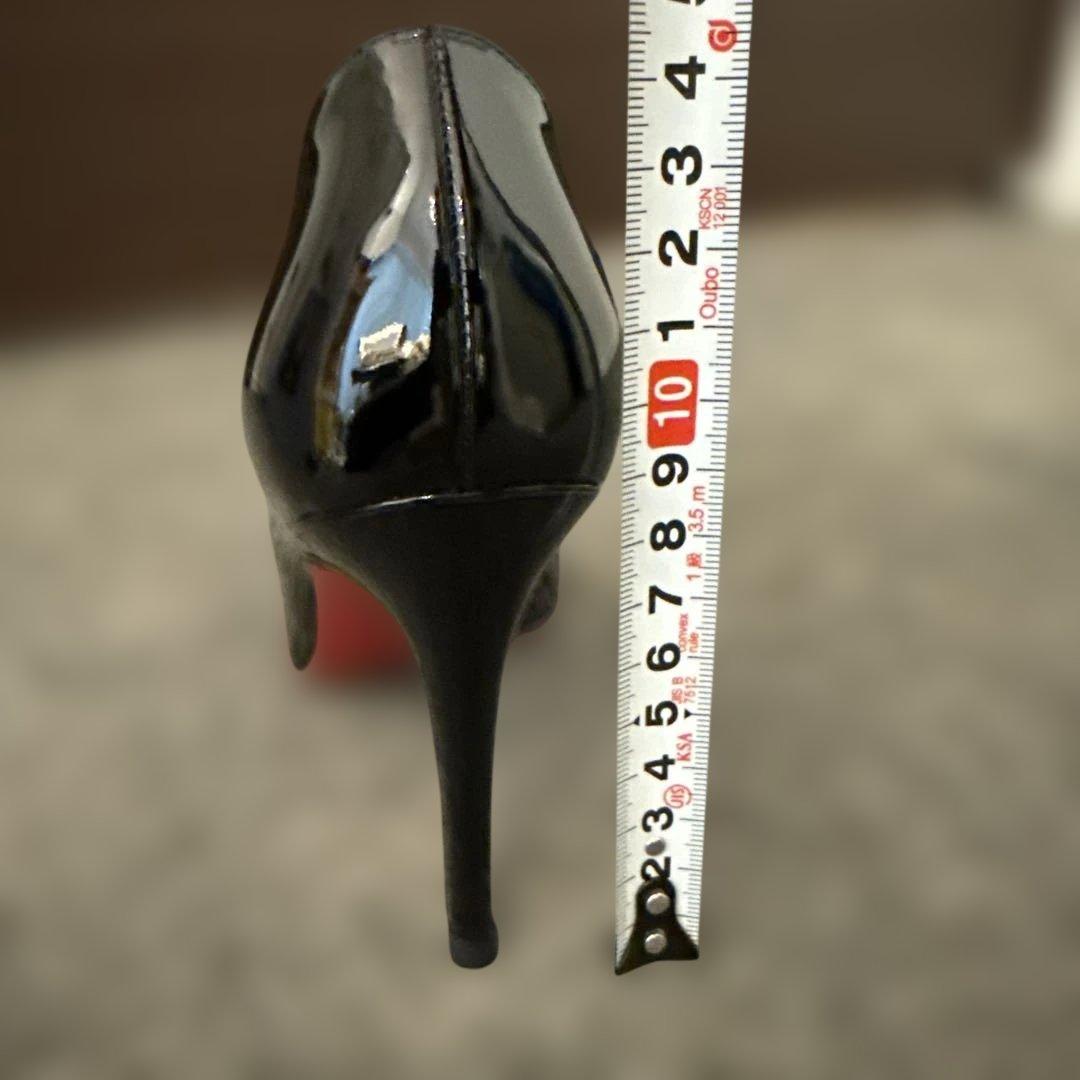 黒ブラック　エナメル パンプス ヒール　Christian Louboutin