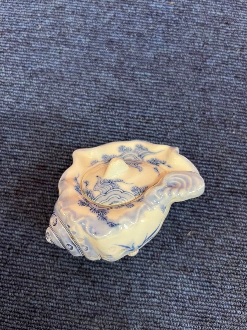 1215  希少　古伊万里(藍柿右衛門様式)染付唐子貝形蓋物　未使用