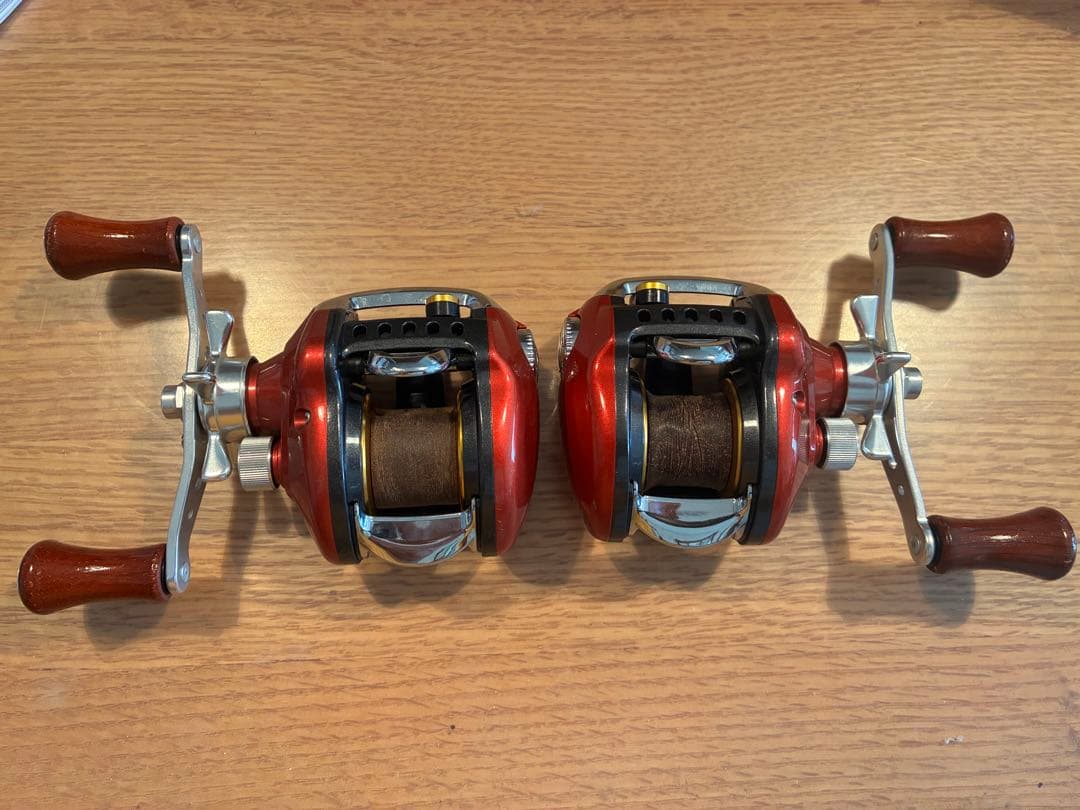 ダイワ　スマックレッドチューン2個セット、右ハンドル左ハンドル　カワハギ、アナゴ