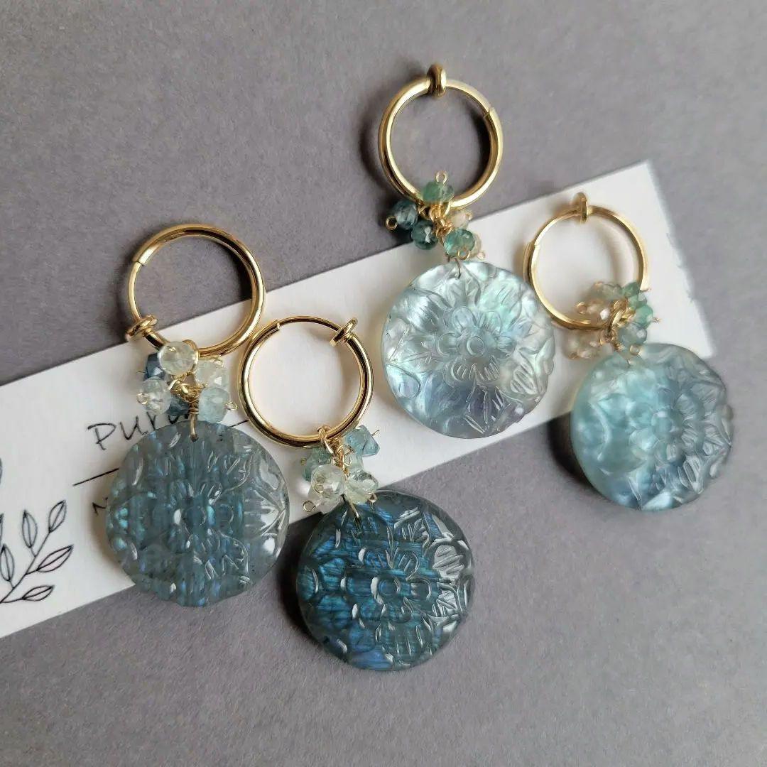 ラブラドライト ラウンドカービングピアス