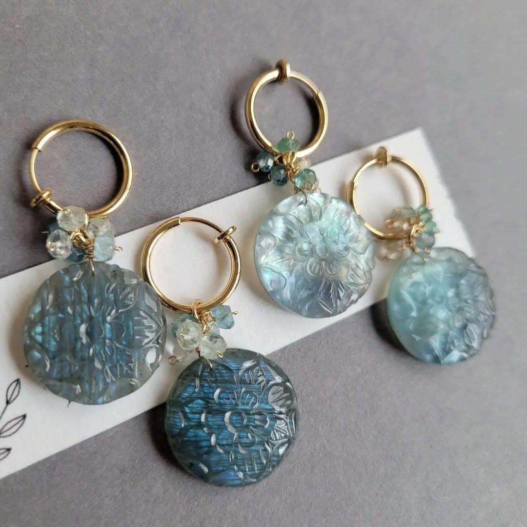 ラブラドライト ラウンドカービングピアス