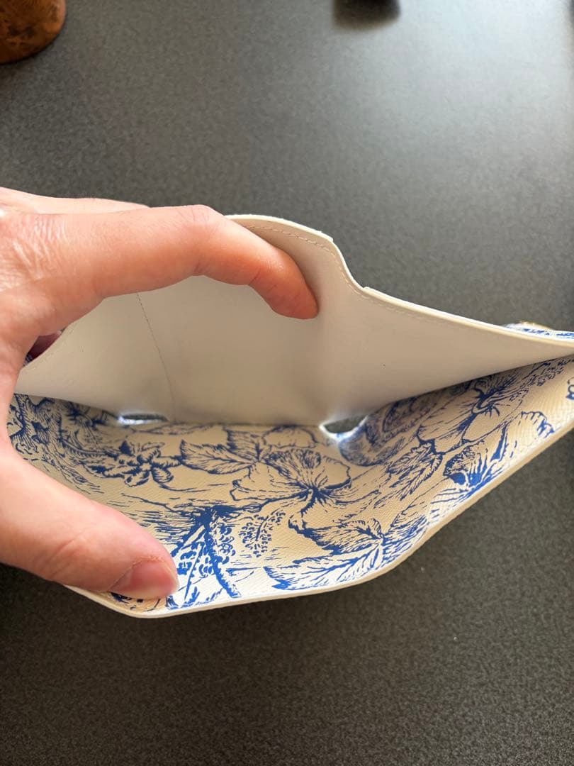 LOUIS VUITTON ポルトフォイユ・ヴィクトリーヌ M83623