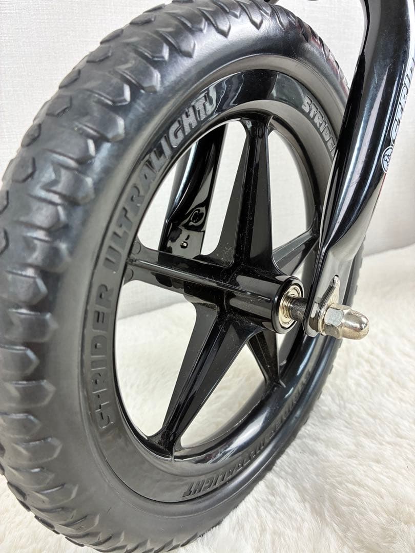 ほぼ未使用ストライダー STRIDER12inchバランスバイクSPORTレッド