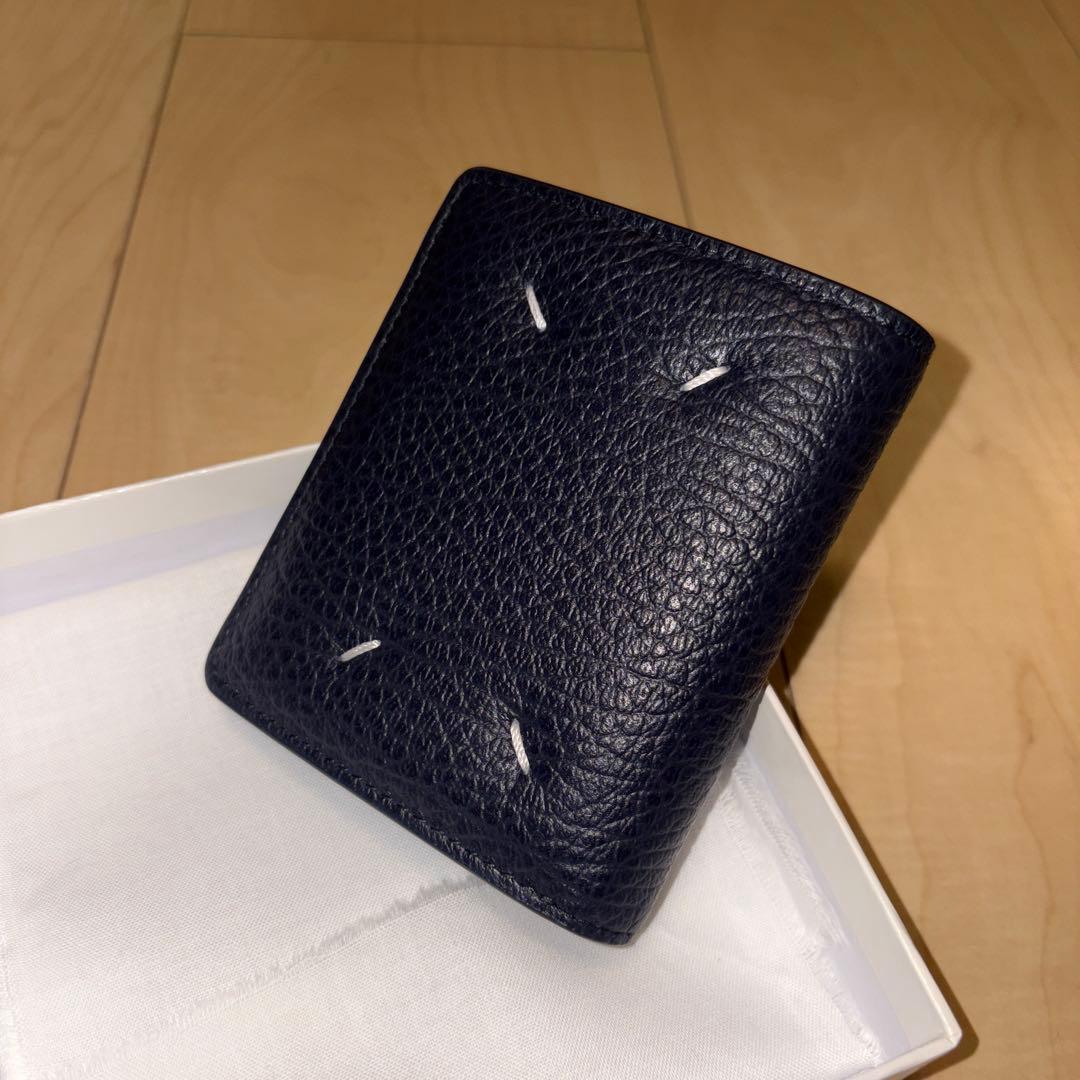 【新品】メゾン マルジェラ　レザー ポッパー ウォレットS56UI0140 紺色