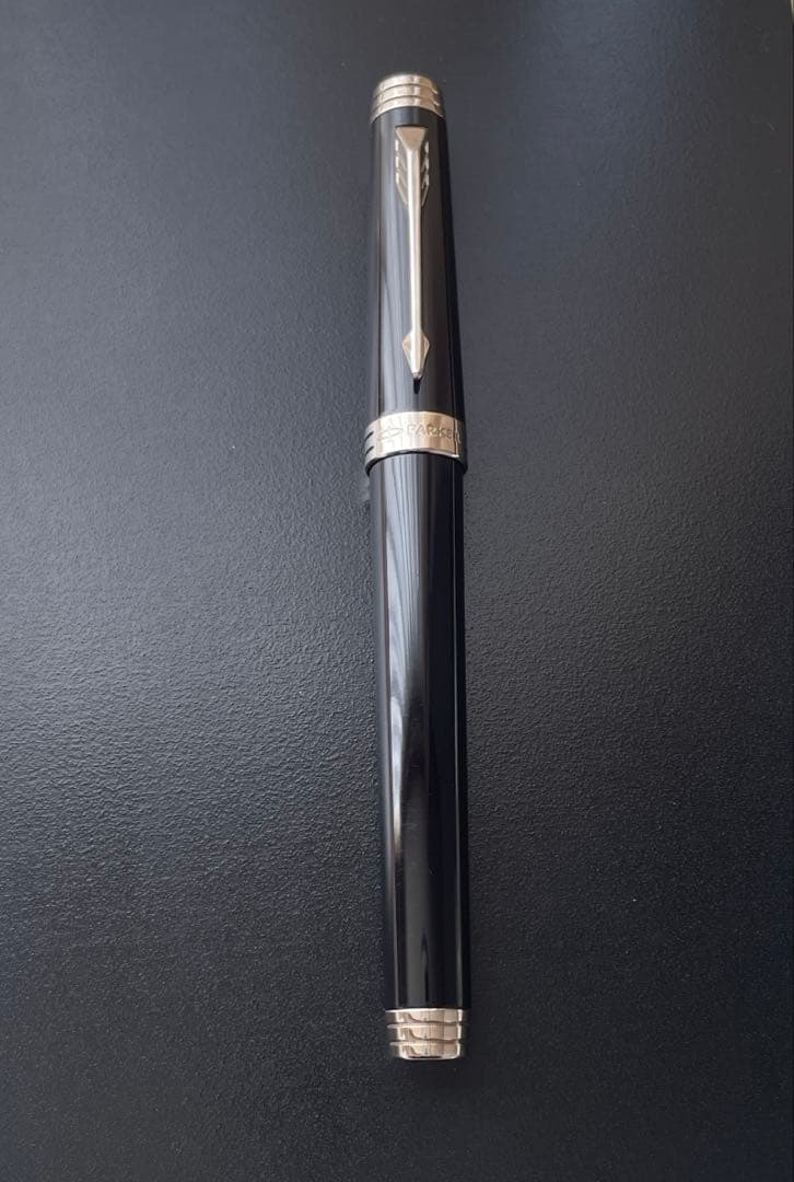 PARKER 万年筆　M 中字　インクカートリッジ(5本)付き