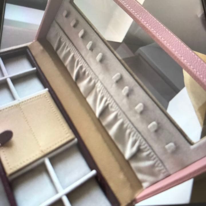 ジュエリーボックス　LAZY SUSAN ジュエリーケース　ピンク指輪ケース