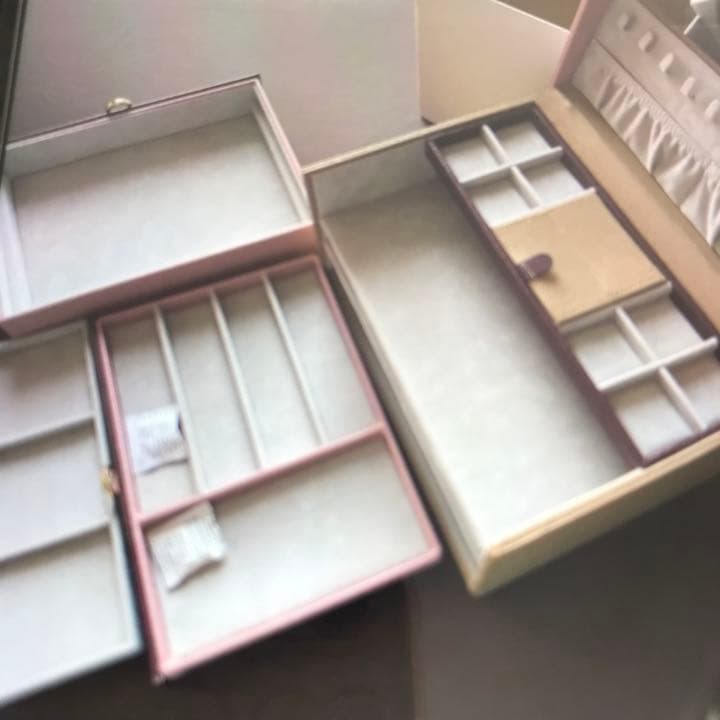 ジュエリーボックス　LAZY SUSAN ジュエリーケース　ピンク指輪ケース