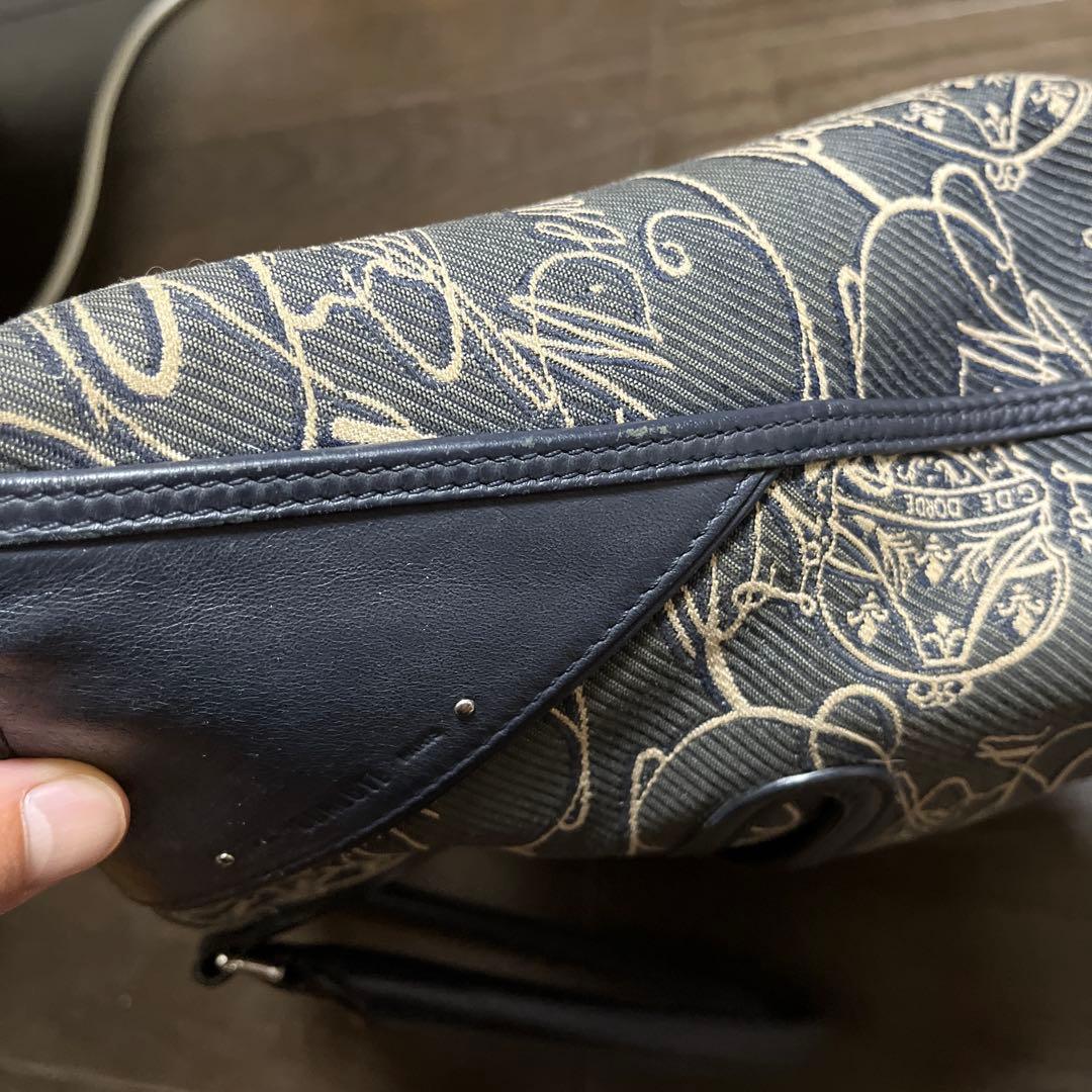 【ベルルッティ】トゥジュール スクリット アラベスク キャンバス　ランド