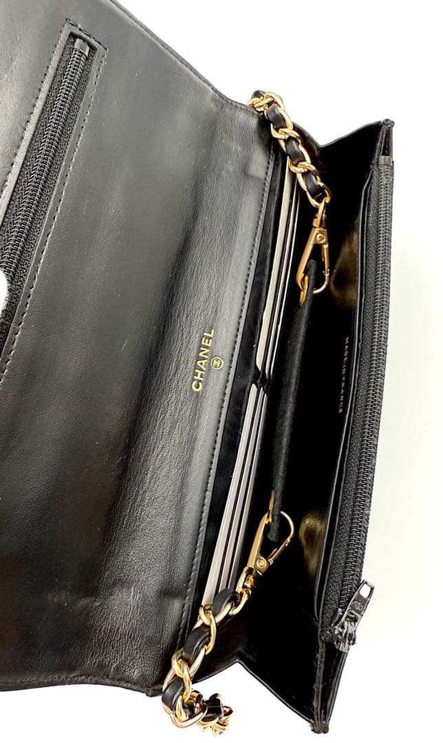 CHANEL 二つ折り ラムスキン デカココ 財布 ブラック　チェーン付