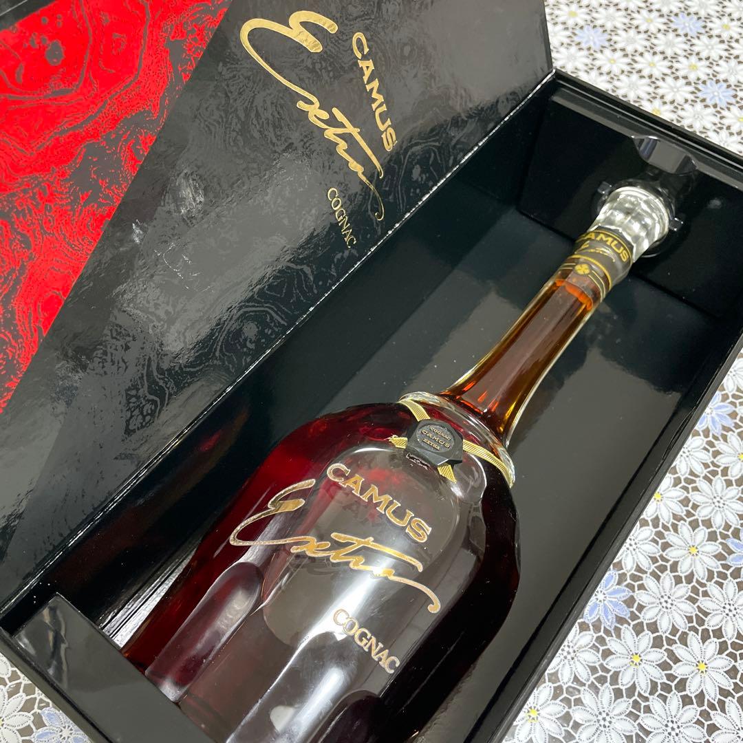 カミュ エクストラ ロングネック 700ml 40度 箱付き