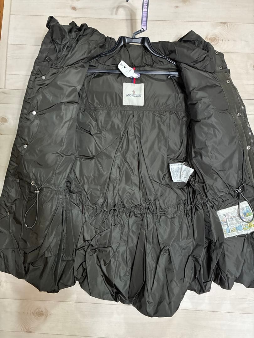 モンクレールSERRE GIUBBOTTOフリル付きダウン サイズ00