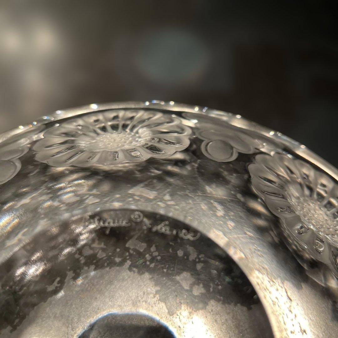 ラリック LALIQUE 花が浮き彫りになっている鉢