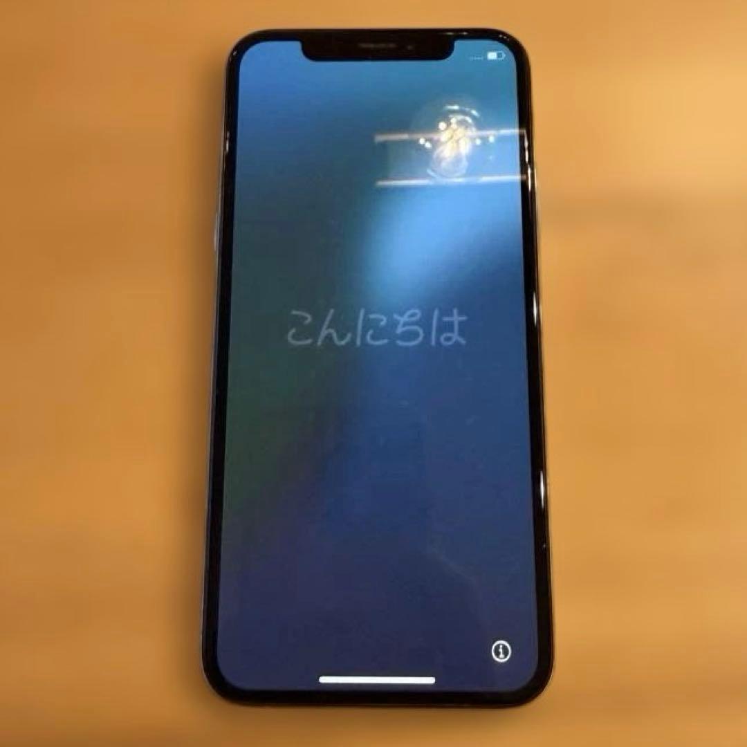 Apple iPhone XS ホワイト　64gb