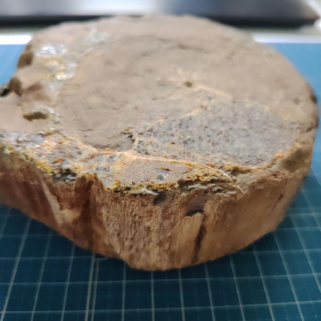 多彩な色の自然石（津軽錦石）原石、管理Ｎｏ．71238台除く