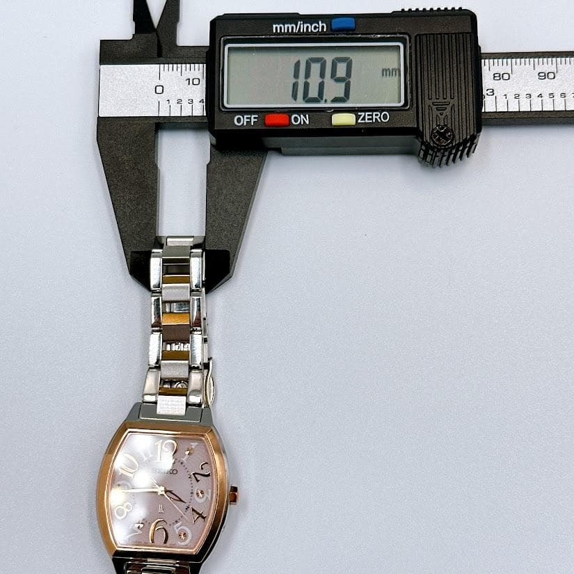 美品 セイコー ルキア 電波ソーラー レディース腕時計 ピンク トノー