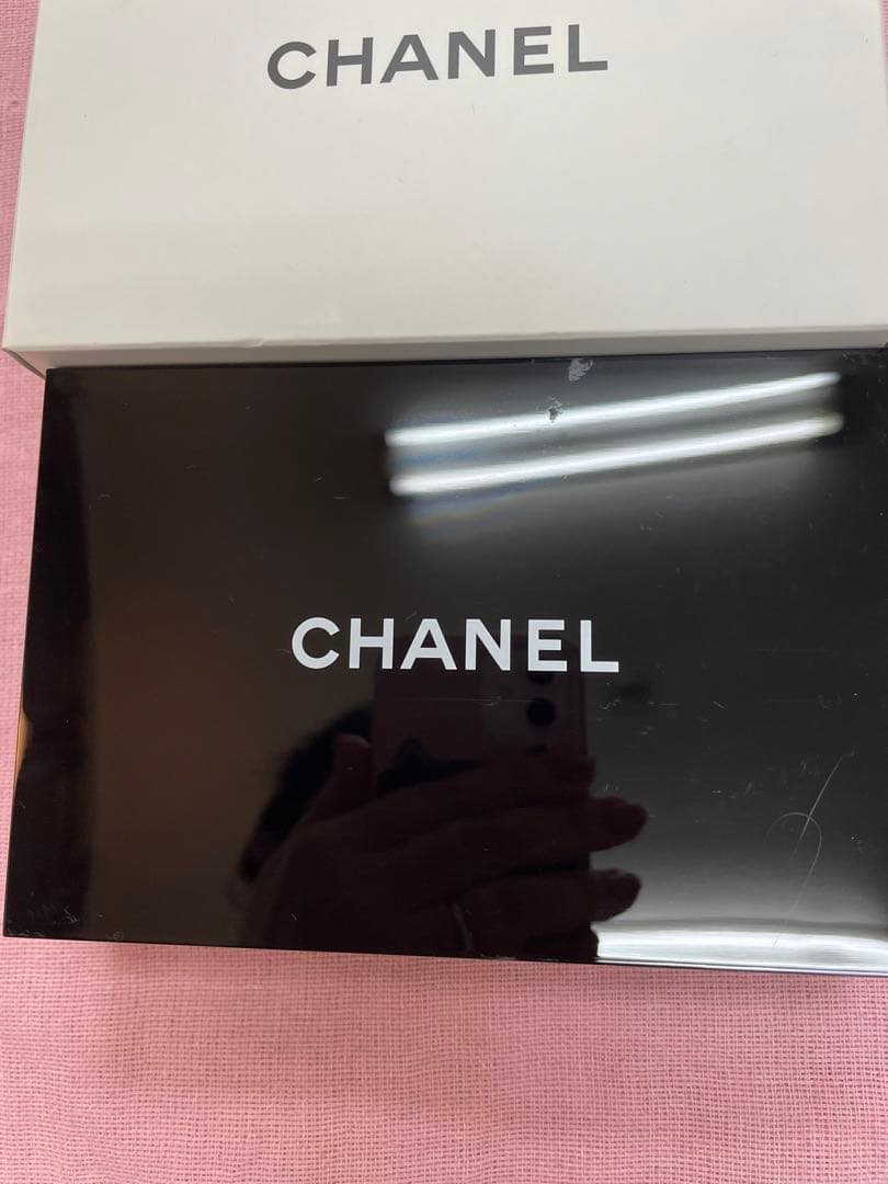 ❣️お値下げ❣️ ❣️シャネル　プラスティック製鏡付きアクセサリーケース　小物入れ❣️