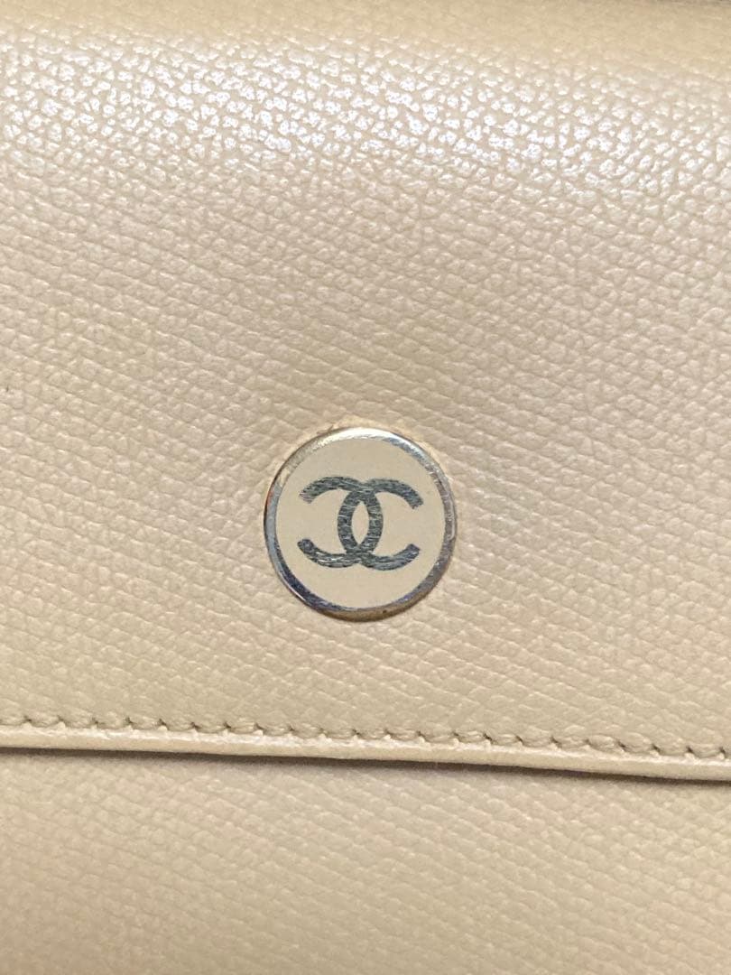 CHANEL シャネル　ココボタン　コンパクト 財布 ココマーク　ベージュ