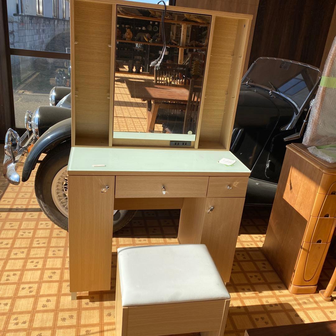 ドレッサー・鏡台 Furniture Dresser