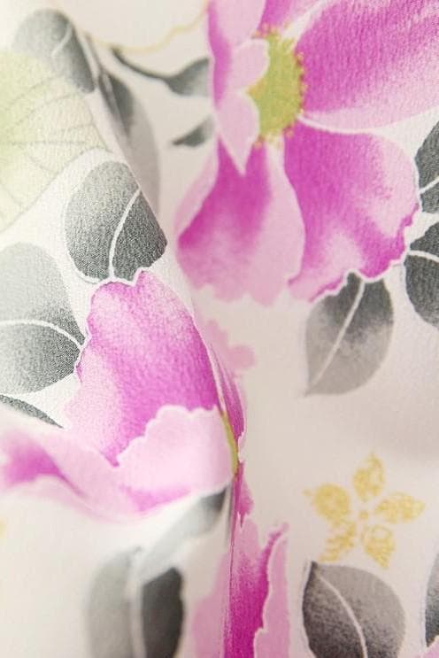 ひさかたろまん 7歳 女の子 着物 七五三　四つ身 7-053