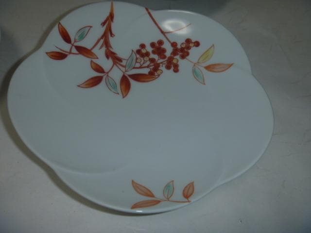 昭和レトロ　南天　ヴィンテージ　　年代物　日陶　ｎｏｒｉｔａｋｅ　白磁南天