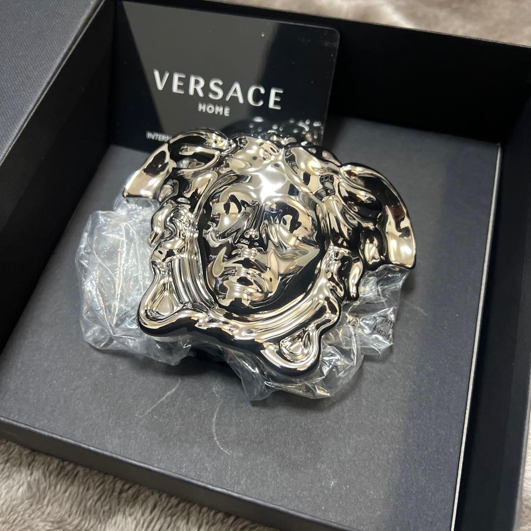 新品　正規品　VERSACE メデューサ　ロゴカップ　ポットシルバー　五万の品