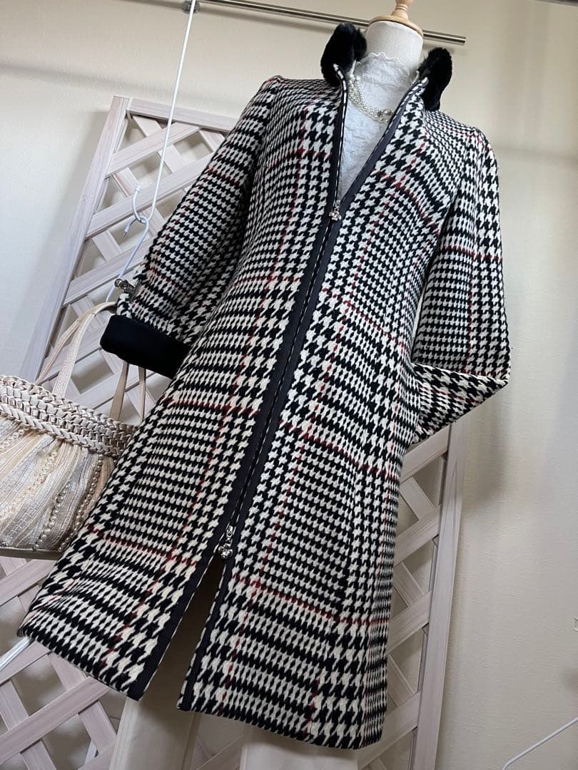 ⭐︎ M`s GRACY ⭐︎ 億ションから出てきてアウディに乗りこむオンナ