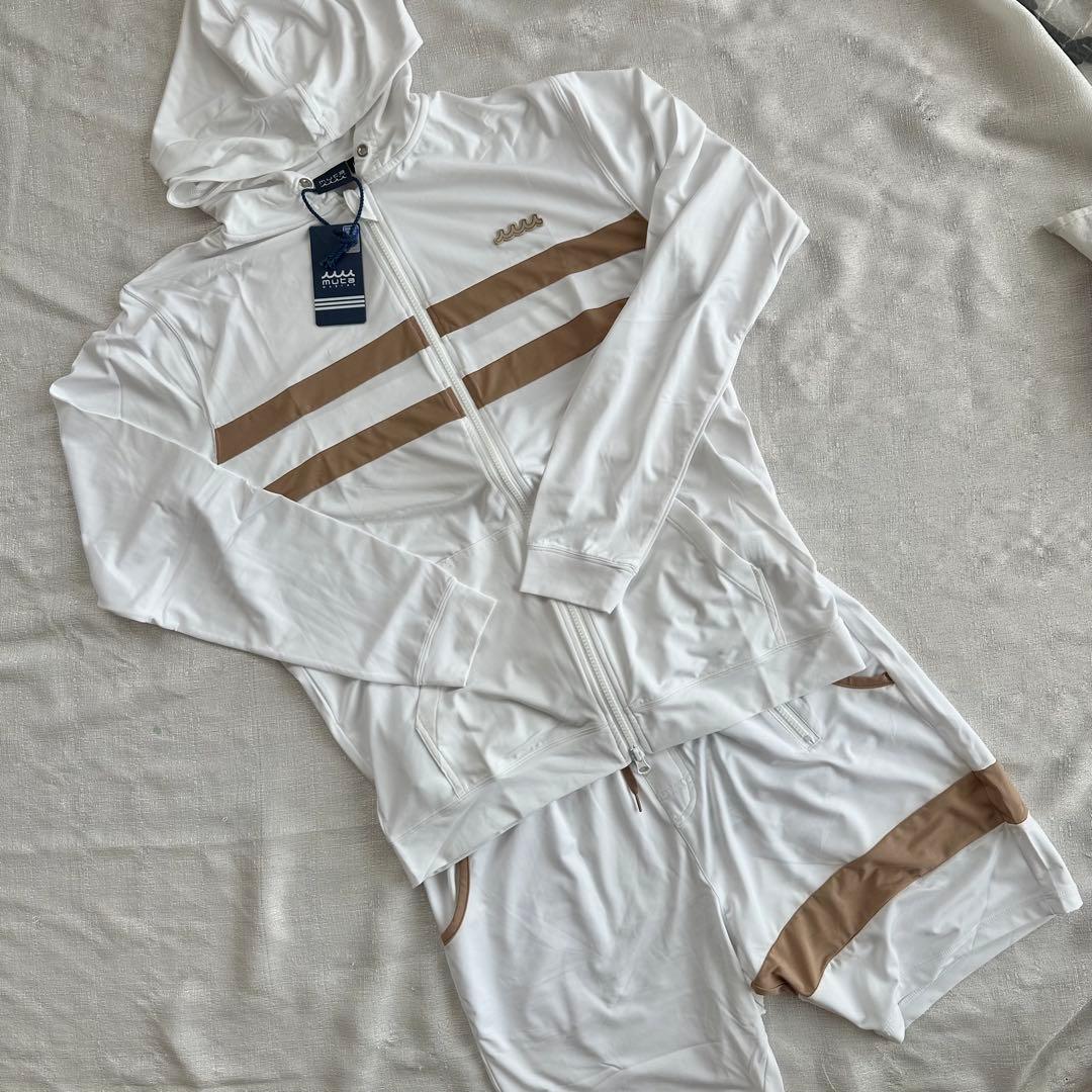 KYKMムータマリン ラッシュパーカー　水着 セットアップ白