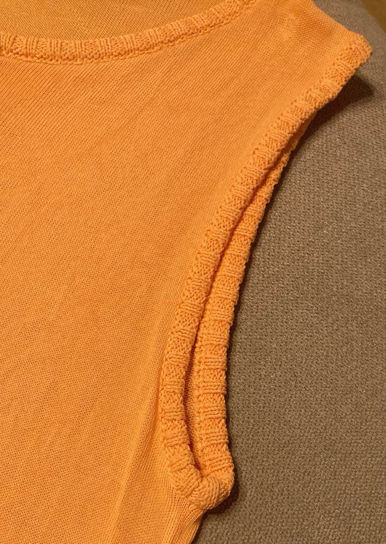 CHANELゴールドチャームロゴ✨オレンジサマートップス✨