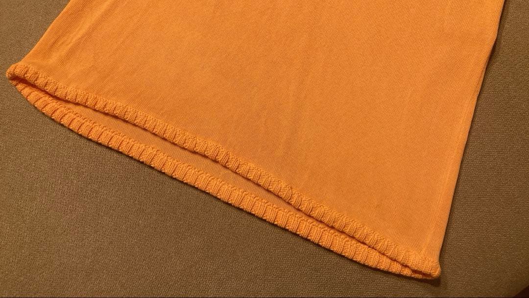 CHANELゴールドチャームロゴ✨オレンジサマートップス✨