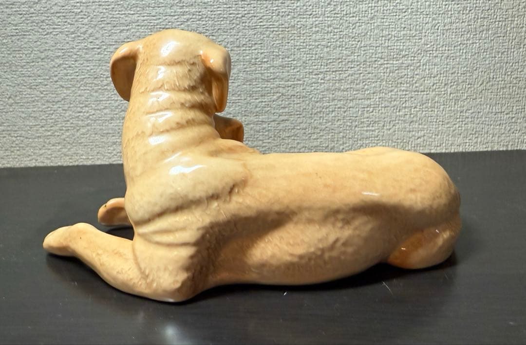 犬の陶器　ロイヤルドルトン　フィギュリン