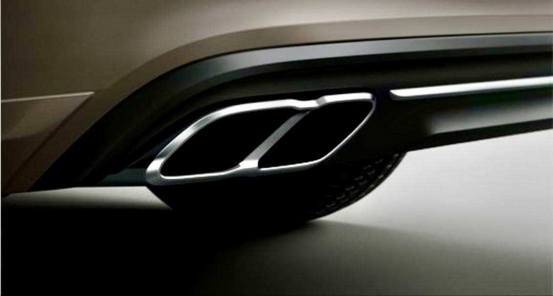 ボルボV60 純正 ダブルー体型テールパイプデイフューザー　マフラーカッター