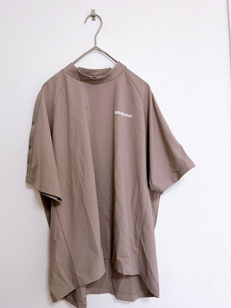 BRIEFING ベージュ グレー　新品　タグ付き　Mサイズ