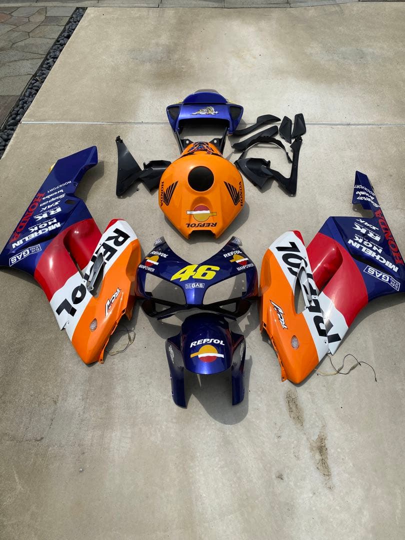 cbr1000rr sc57 04年　社外カウル　RC211V レプソル