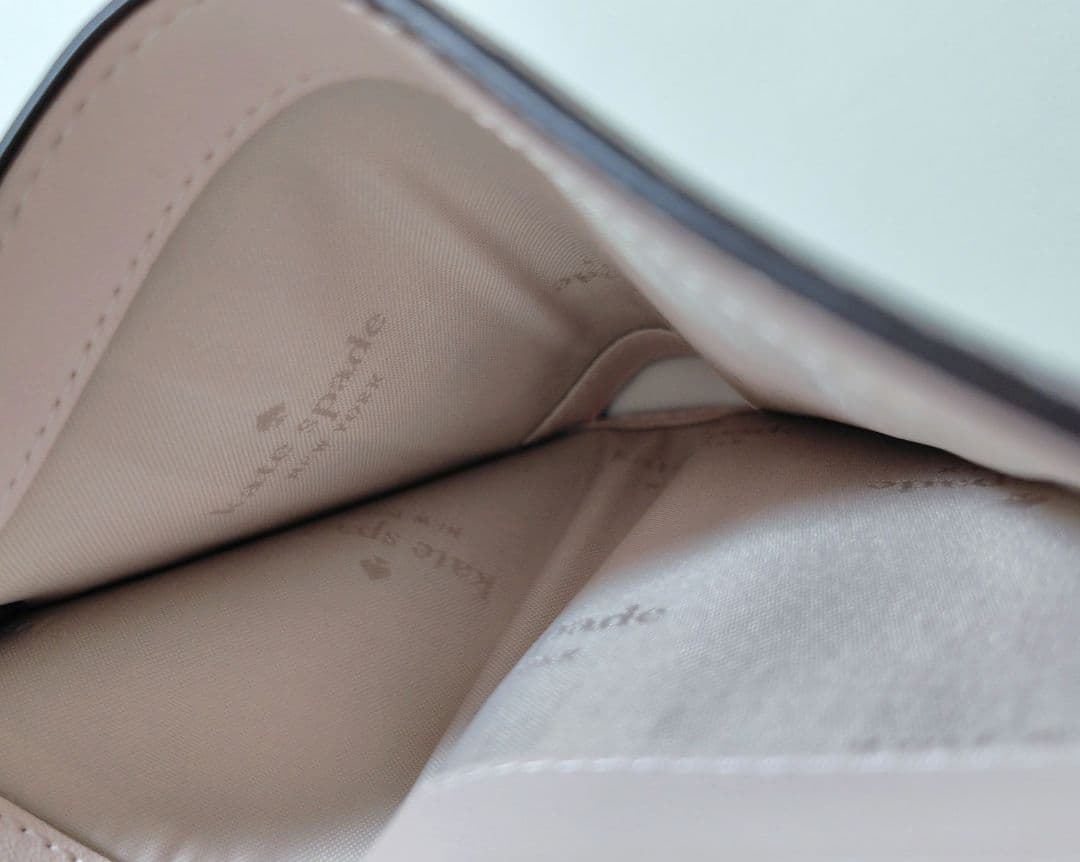 【新品】kate spade new york 二つ折り 財布 ピンク