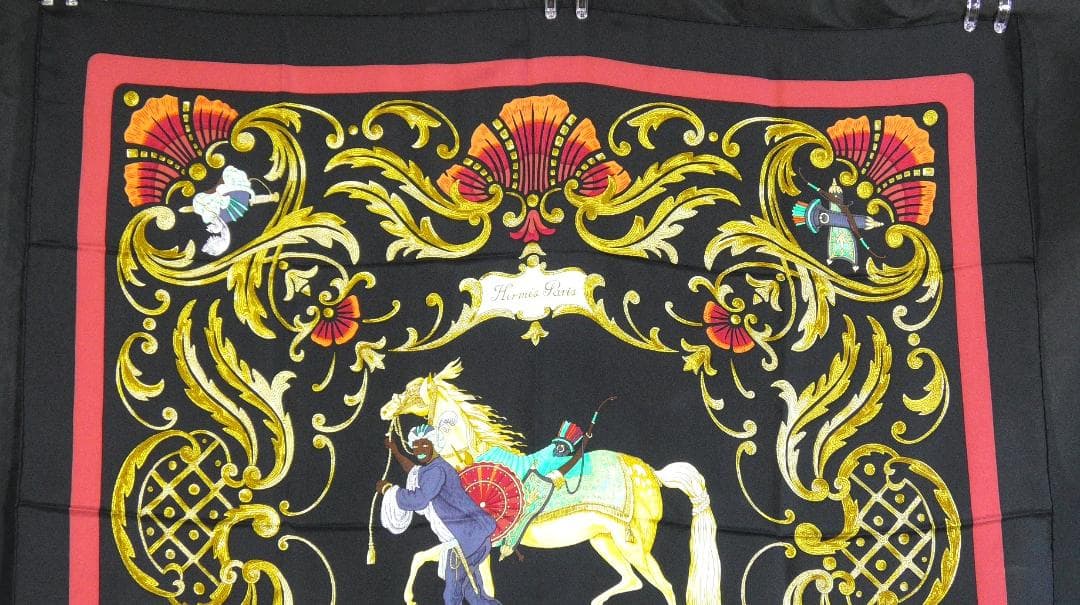 新品未使用品　HERMES エルメス　大判スカーフ　カレ90　 D527