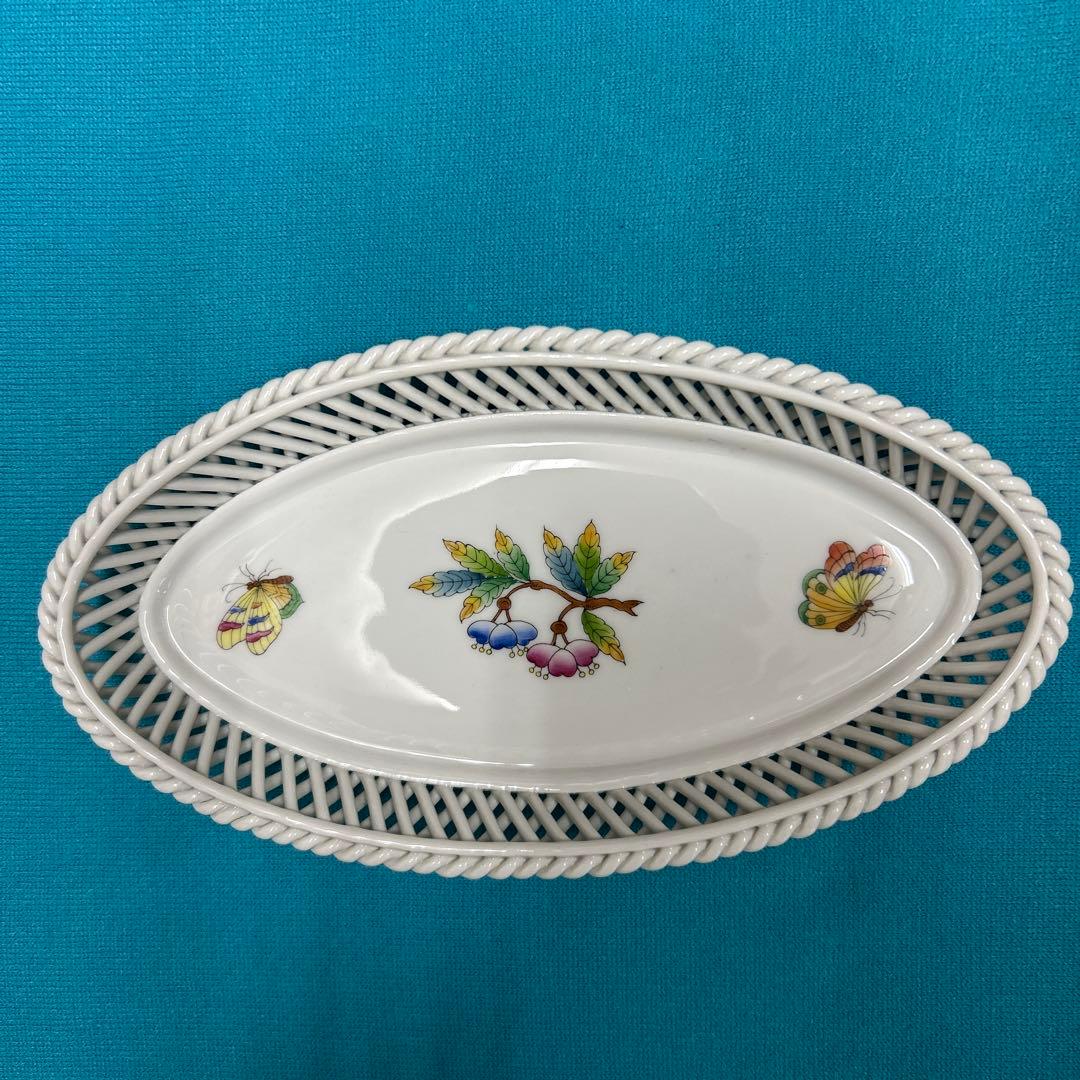 ヘレンド(HEREND)ビクトリアブーケ柄透かし彫りハンドペインティング皿