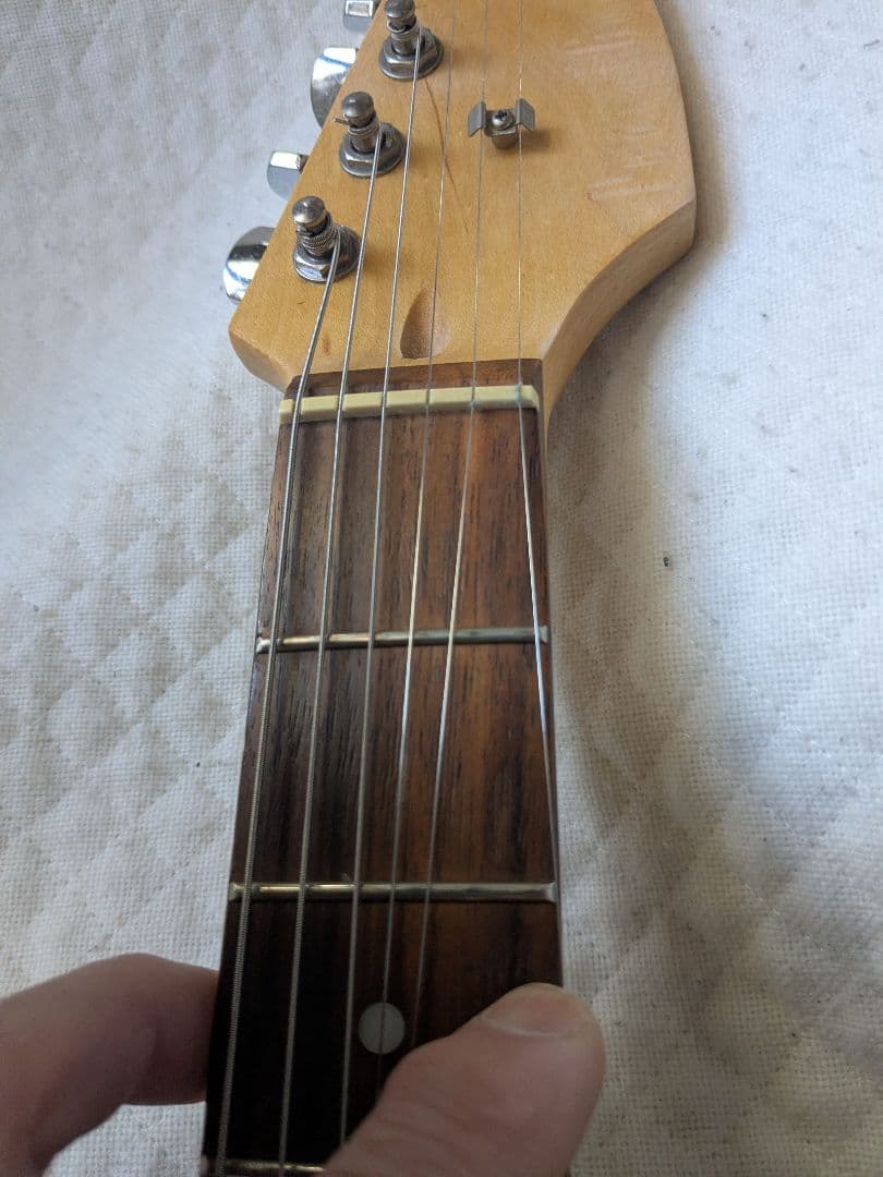 レリック加工　エレキギター フォトジェニック　ストラトキャスター　ブラック