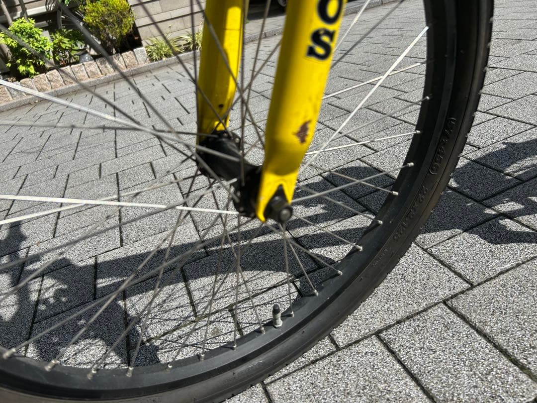 引取限定　GIOS ジオス ジェノア　22インチ　イエロー
