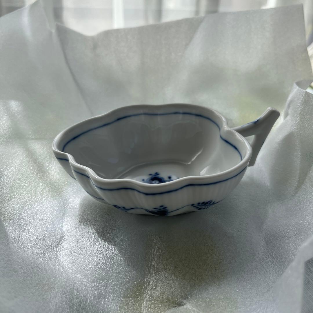 ロイヤルコペンハーゲン　ブルーフルーテッド　リーフ（大）